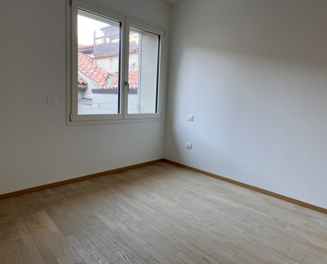 Attico di Prestigio in Affitto a Bassano del Grappa